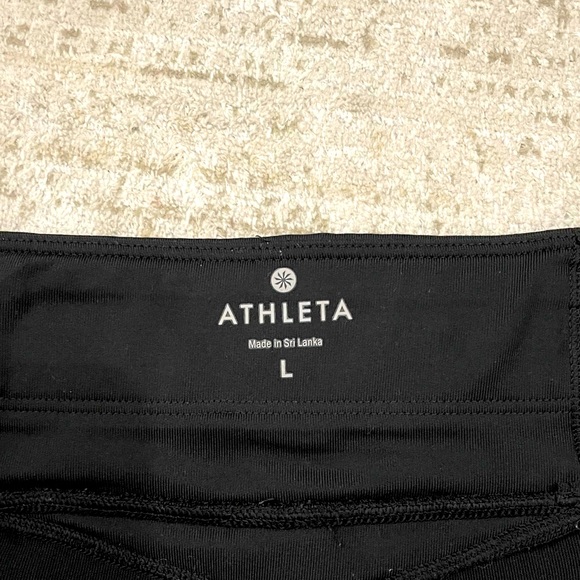 Athleta Reflective Stride Legging Pant. - Picture 4 of 9